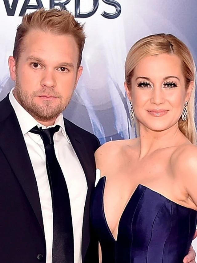Kyle-Jacobs-Kellie-Pickler-49th-Annual-CMA-Awards-Getty-495684468-H-2023